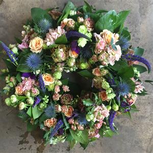 Delicate Wreath 