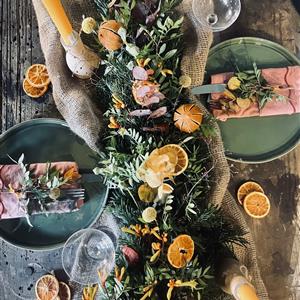 The Clementine Collection Garland